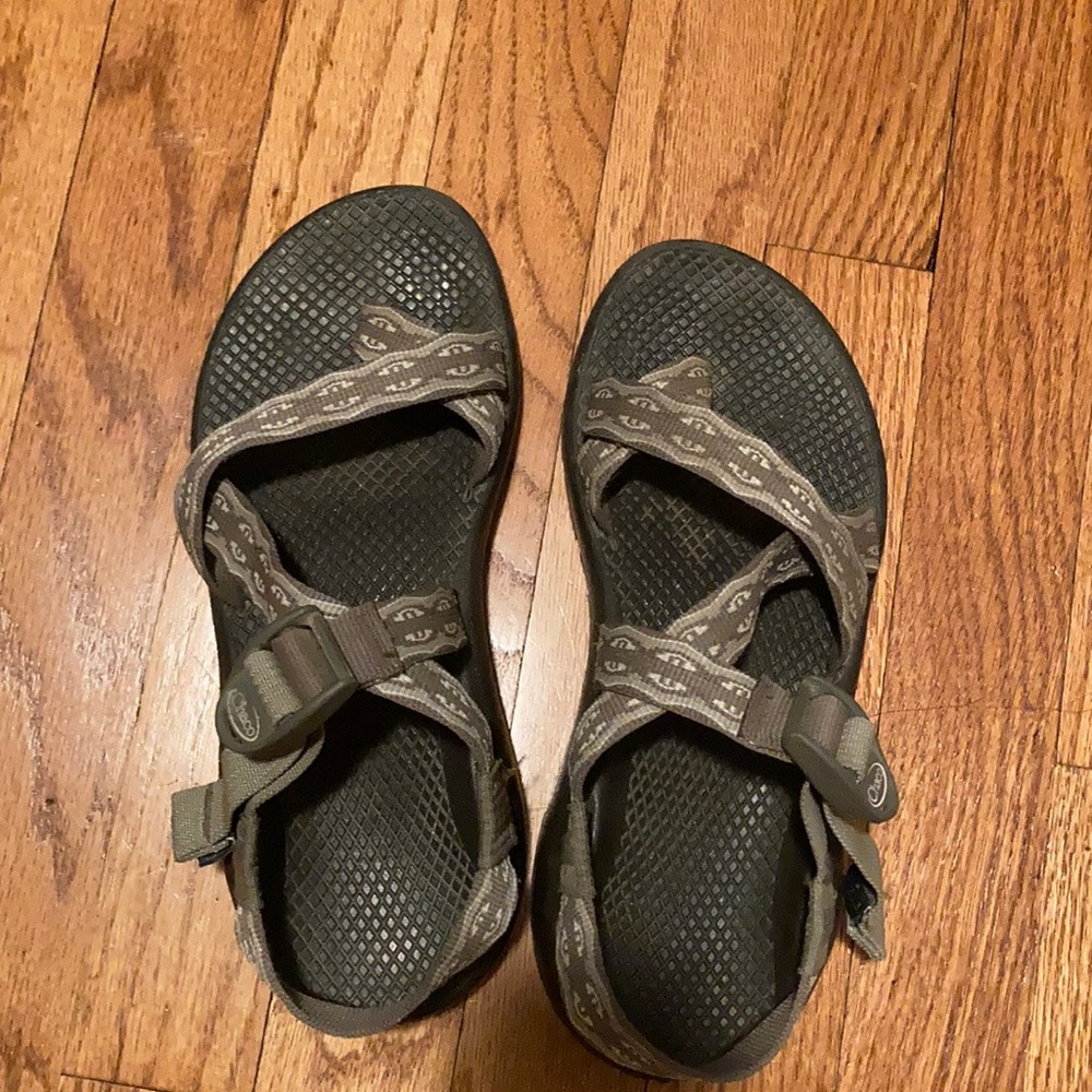 women’s Z/ cloud 2 Grey Chacos Size 7